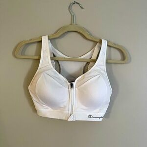 Champion Motion Control Front Zip Sports Bra